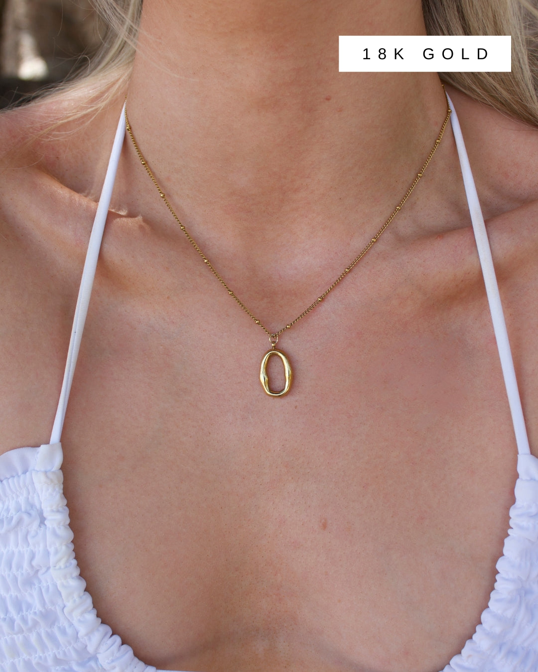 MOLTEN OVAL PENDANT NECKLACE