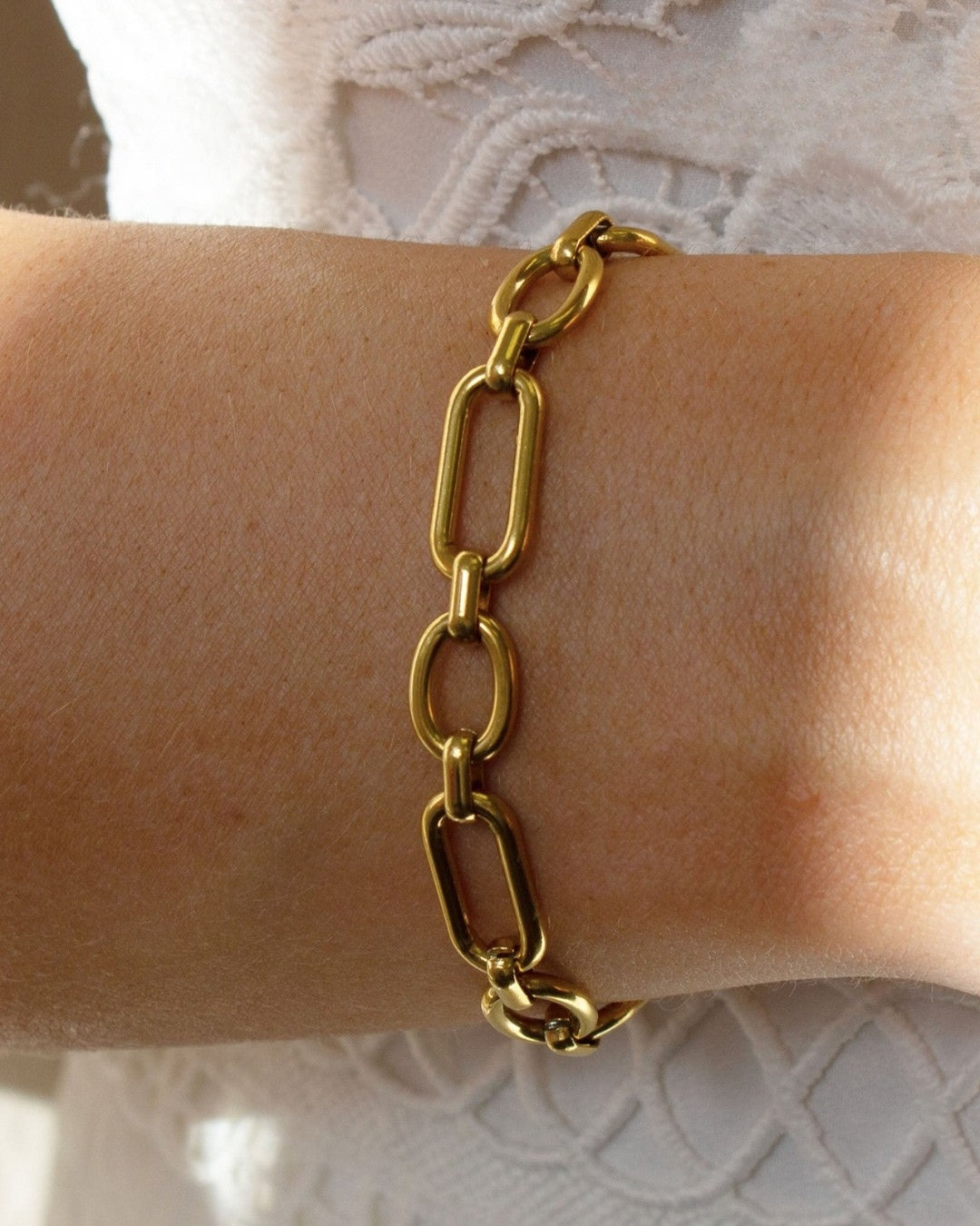 BOWTIE CHAIN BRACELET