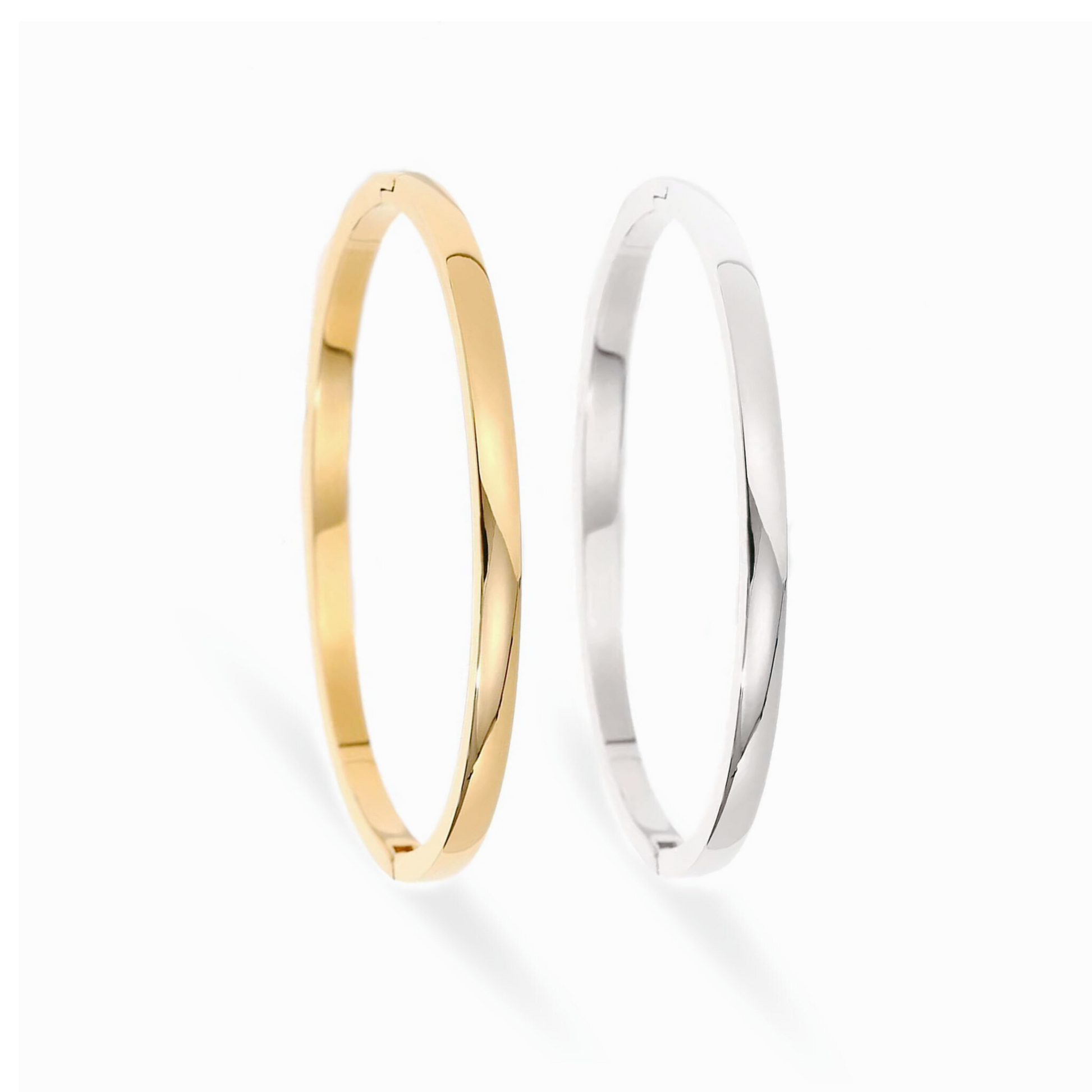 OVAL CLASP BANGLE