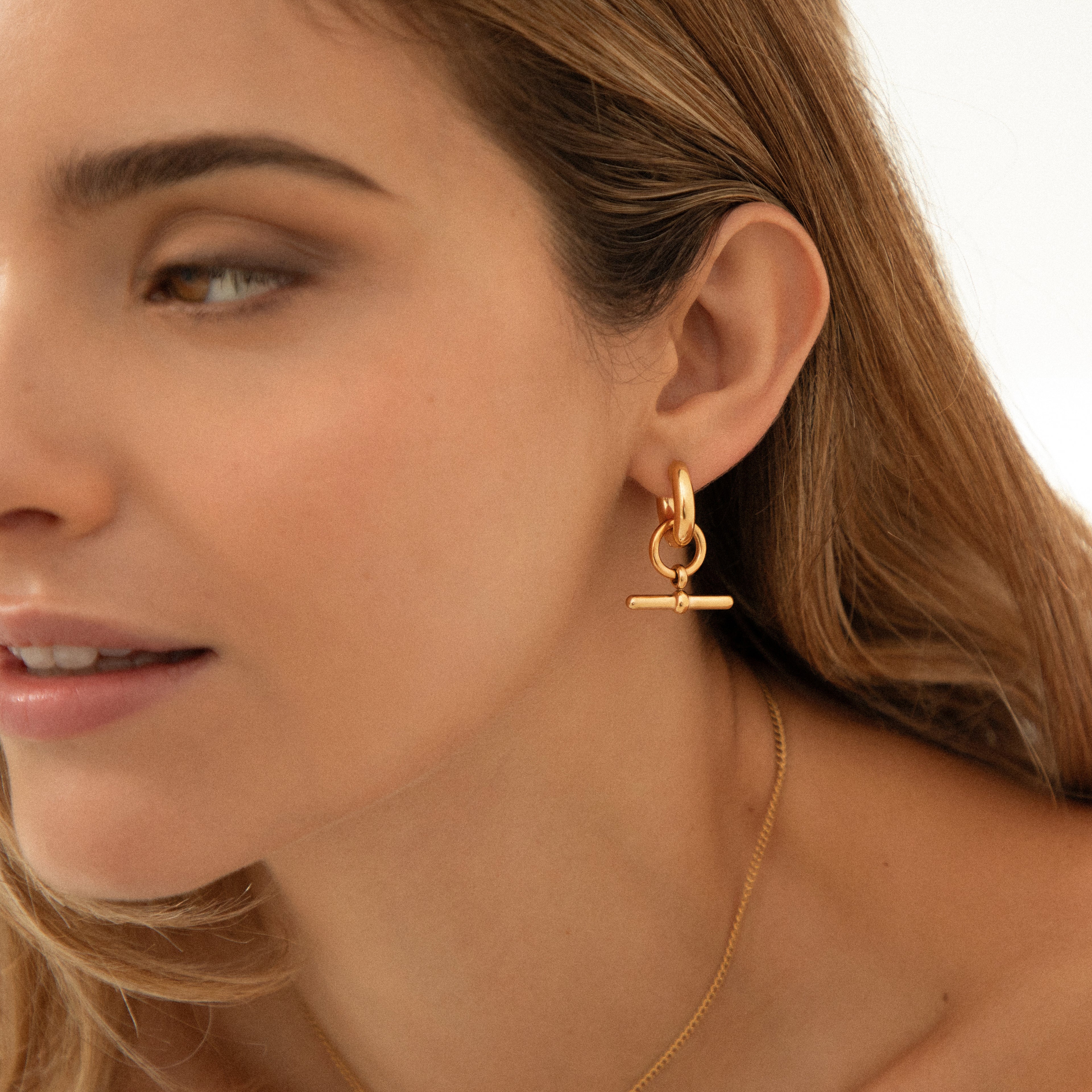CHUNKY T-BAR HOOP HYPOALLERGENIC EARRINGS